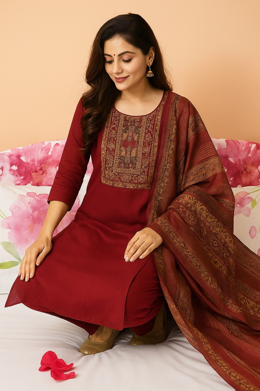Elegant Red Ethnic Suit Set for Women – Kurti, Pant & Dupatta (3-Piece Set)